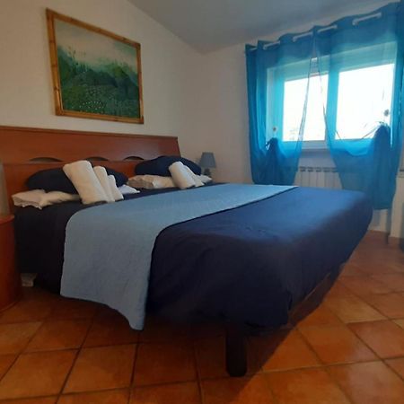 La Terrazza Sul Faro Διαμέρισμα Φιουμιτσίνο Εξωτερικό φωτογραφία