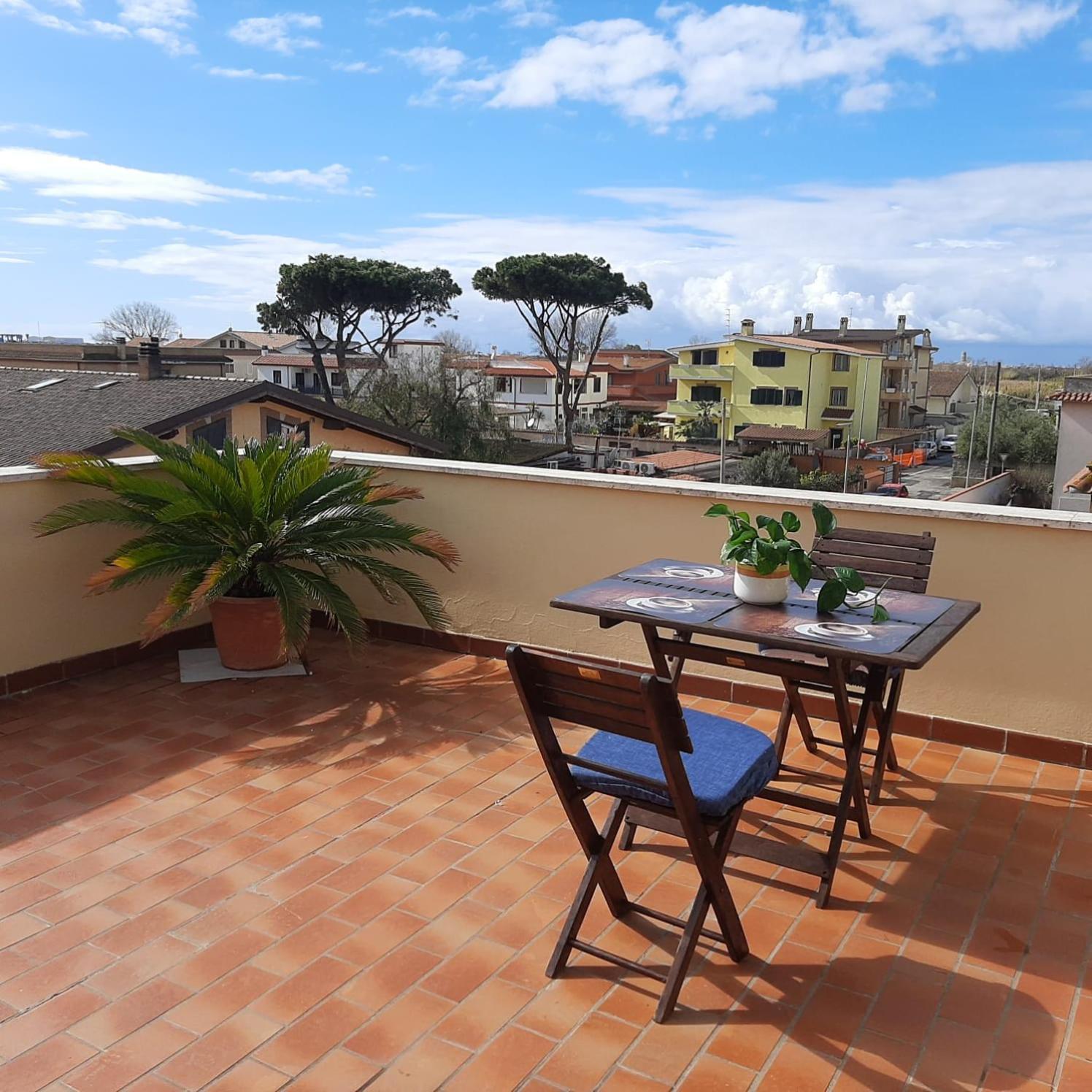 La Terrazza Sul Faro Διαμέρισμα Φιουμιτσίνο Εξωτερικό φωτογραφία