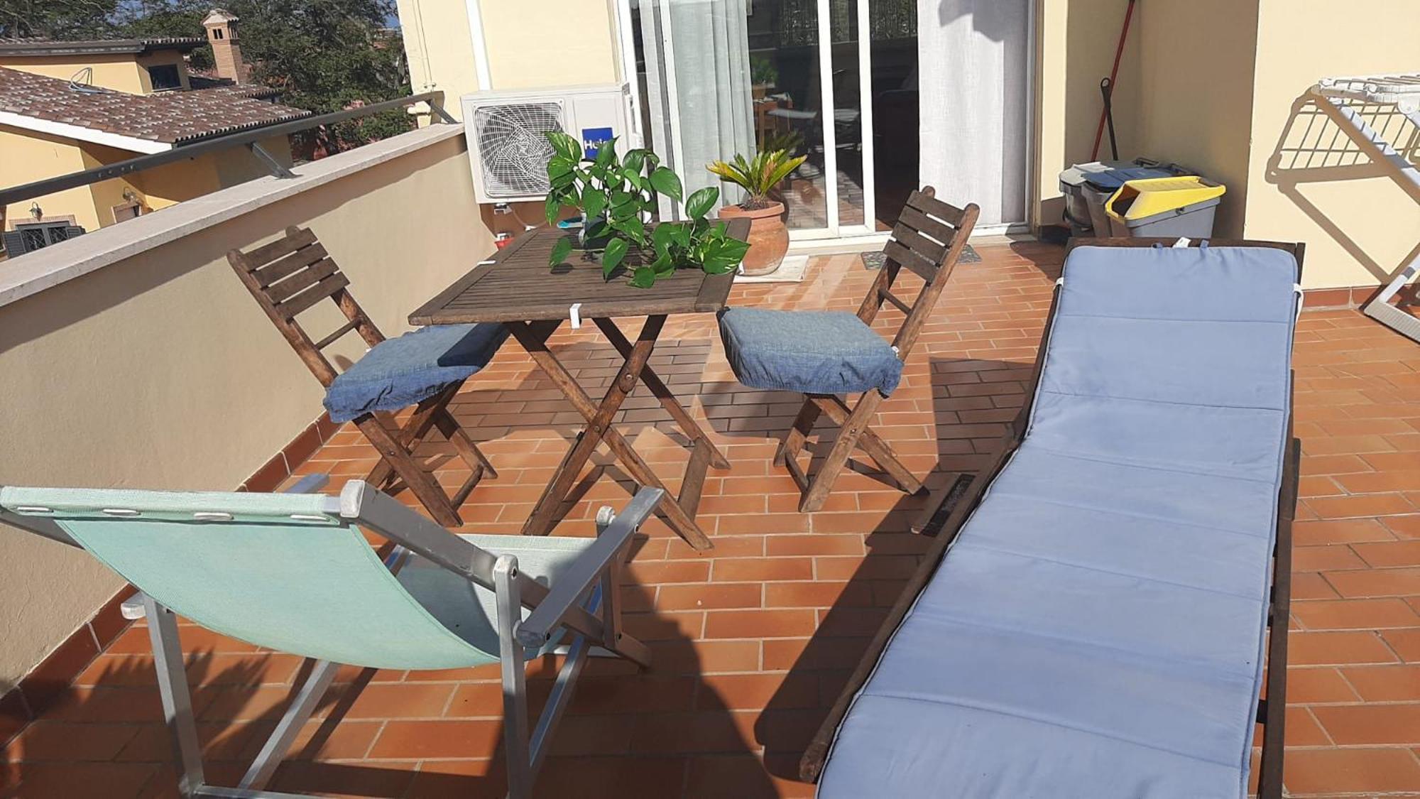 La Terrazza Sul Faro Διαμέρισμα Φιουμιτσίνο Εξωτερικό φωτογραφία