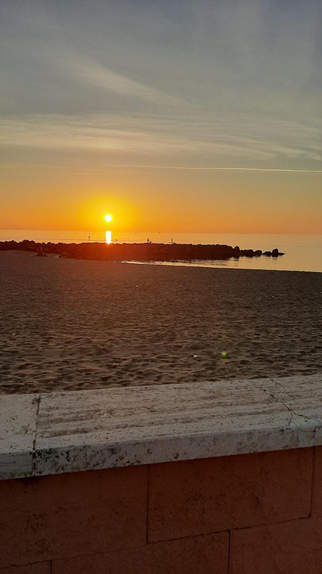 La Terrazza Sul Faro Διαμέρισμα Φιουμιτσίνο Εξωτερικό φωτογραφία